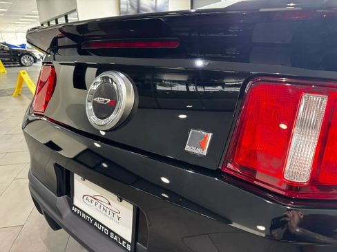 Used 2010 Ford Mustang GT RWD image 32