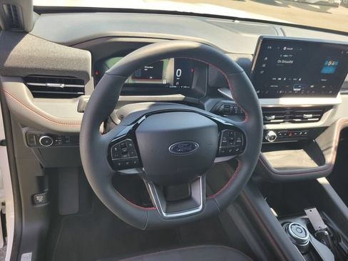 Used 2026 Ford Explorer ST-Line AWD/4WD image 30
