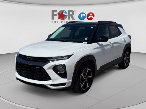 Used 2021 Chevrolet TrailBlazer RS w/ Sun and Liftgate Package FWD image 1