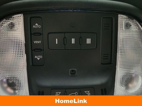 Used 2022 Dodge Durango SRT w/ SRT Interior Appearance Group AWD/4WD image 23