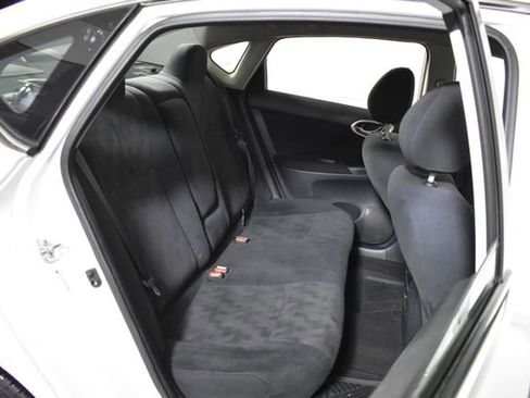 Used 2013 Nissan Sentra SV image 24