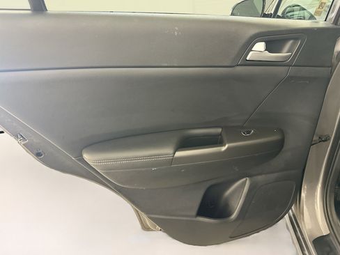 Used 2017 Kia Sportage EX w/ EX Technology Package AWD/4WD image 28