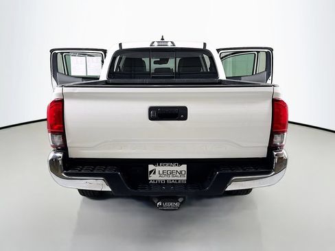 Used 2020 Toyota Tacoma SR5 RWD image 16