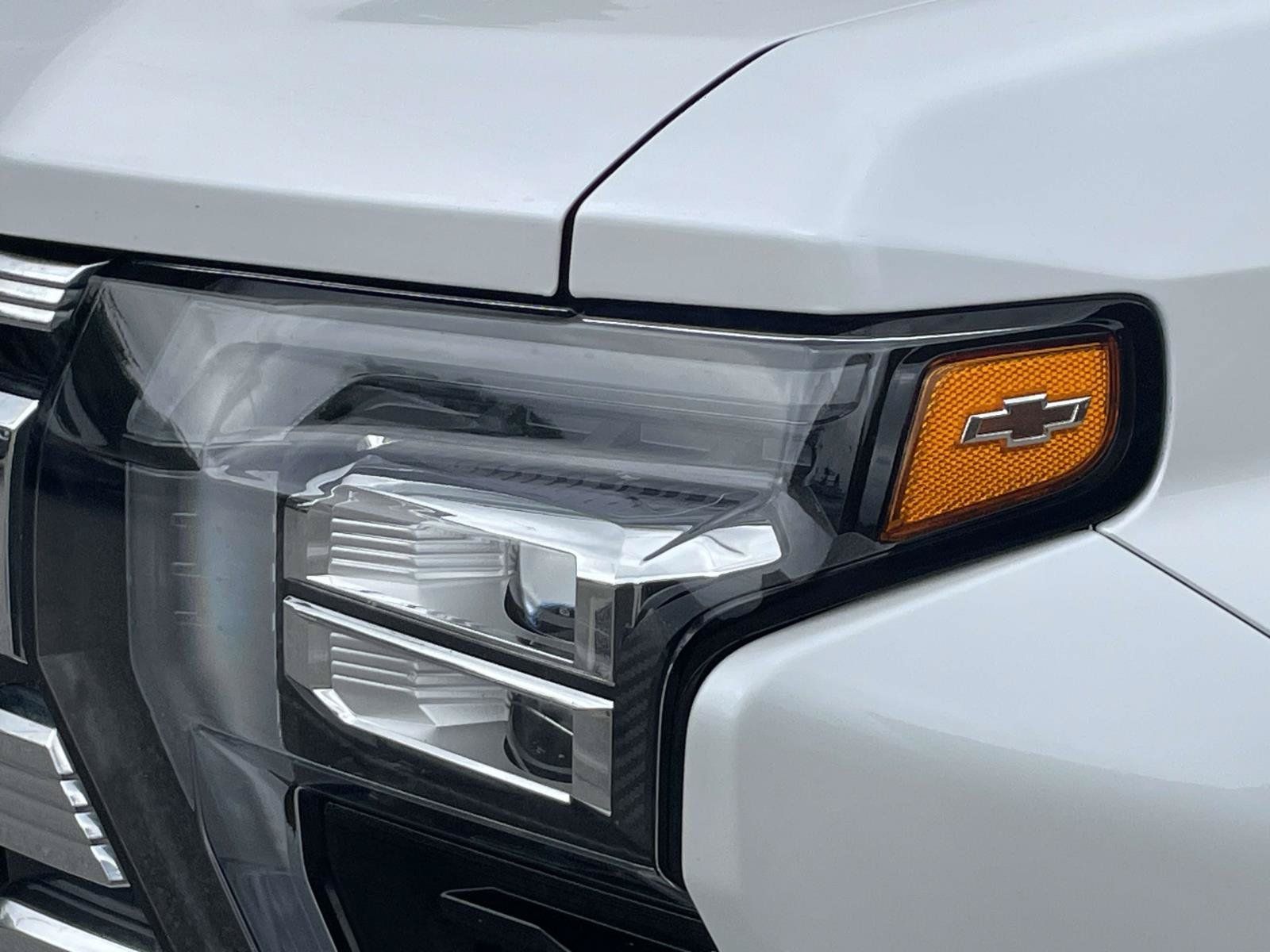 Certified 2024 Chevrolet Silverado 3500 High Country w/ High Country Premium Package AWD/4WD image 9