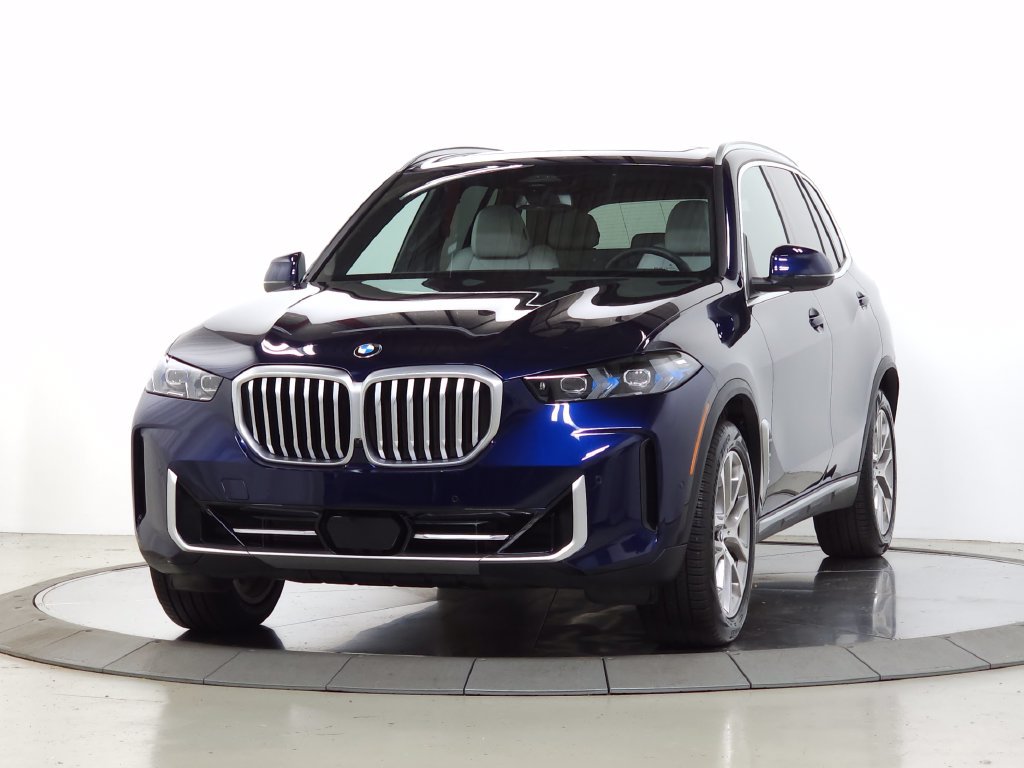 Used 2026 BMW X5 xDrive40i w/ Premium Package AWD/4WD image 4