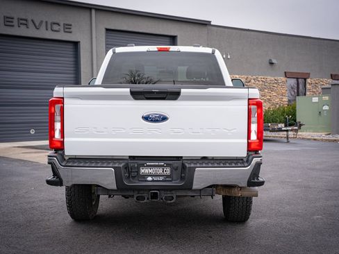 Used 2023 Ford F250 XLT w/ FX4 Off-Road Package AWD/4WD image 8