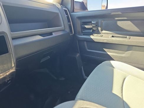 Used 2017 RAM 2500 Tradesman w/ Chrome Appearance Group image 17