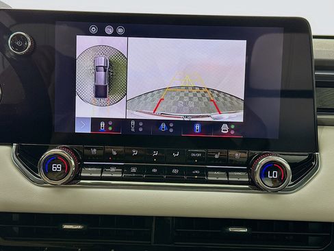 Used 2024 GMC Canyon AT4X image 16