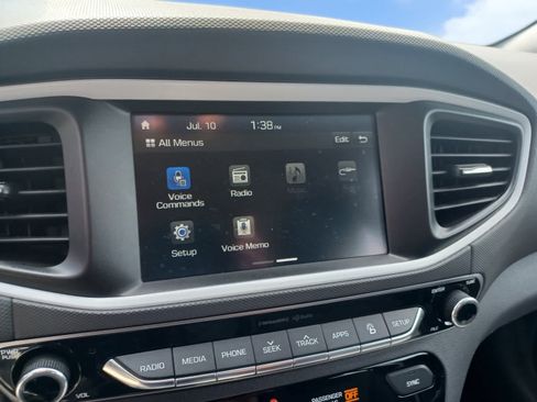 Used 2019 Hyundai Ioniq Plug-In Hybrid FWD image 12