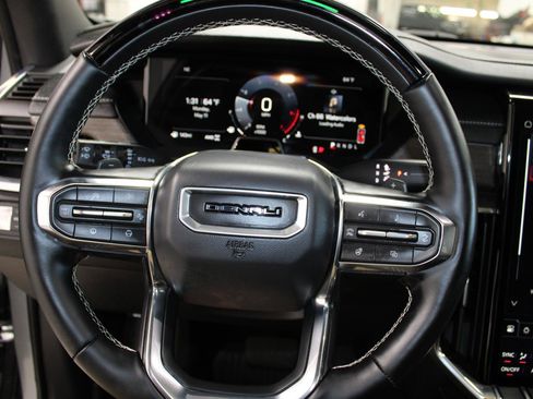 Used 2026 GMC Acadia Denali w/ Super Cruise Package AWD/4WD image 32