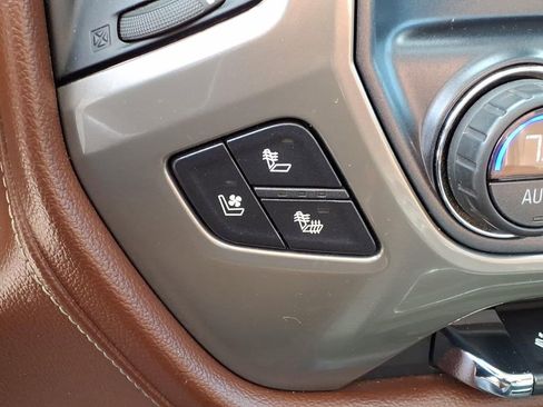 Used 2016 Chevrolet Silverado 2500 High Country w/ Duramax Plus Package image 22