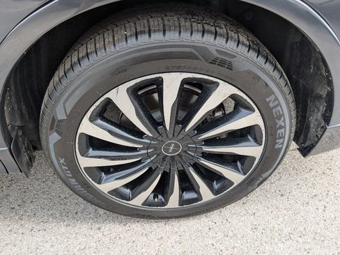 Used 2021 Lincoln Aviator Black Label Grand Touring AWD/4WD image 27