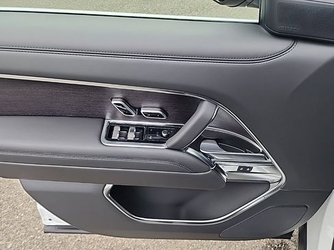 New 2026 Land Rover Range Rover SE AWD/4WD image 10