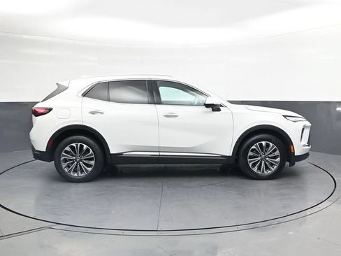 Used 2024 Buick Envision Preferred AWD/4WD image 3