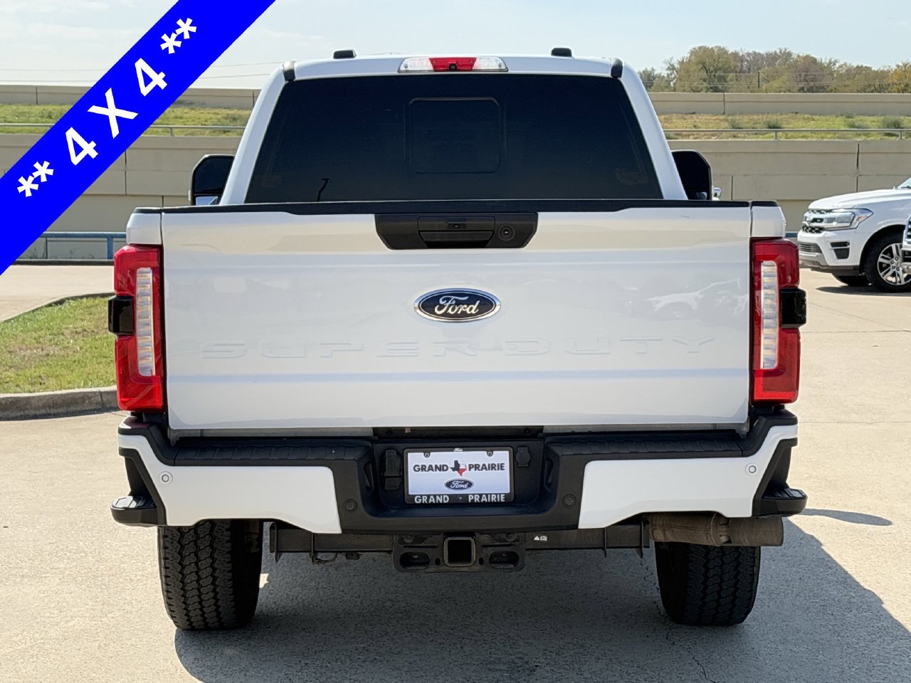 Used 2024 Ford F250 XL w/ STX Appearance Package AWD/4WD image 7