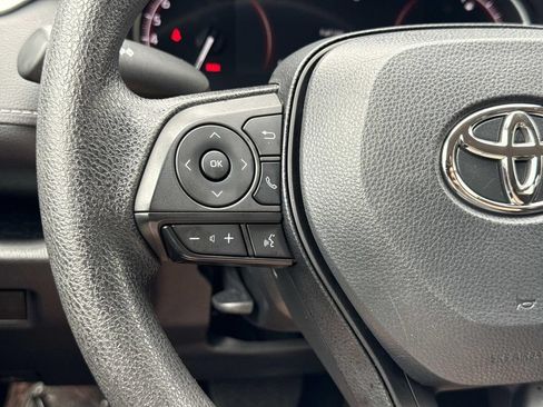 Used 2025 Toyota RAV4 LE AWD/4WD image 10