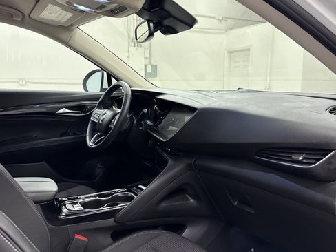 Used 2023 Buick Envision Preferred image 21