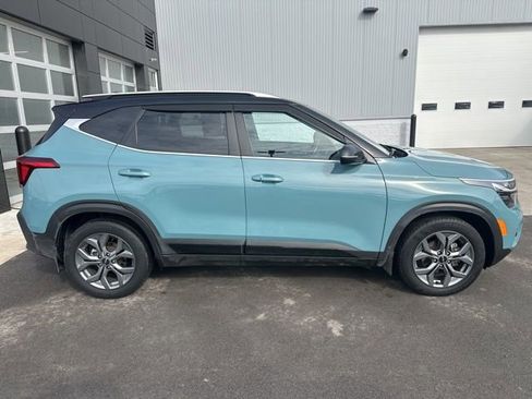 Used 2024 Kia Seltos S image 2