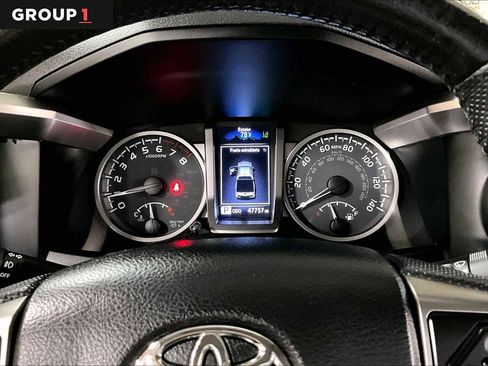 Used 2021 Toyota Tacoma SR5 AWD/4WD image 26