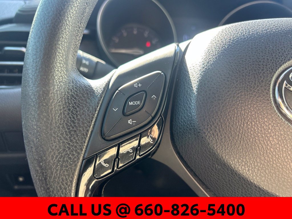 Used 2019 Toyota C-HR LE FWD image 10