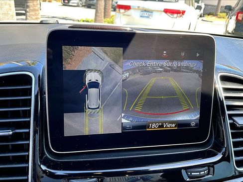 Used 2019 Mercedes-Benz GLE 400 4MATIC image 27