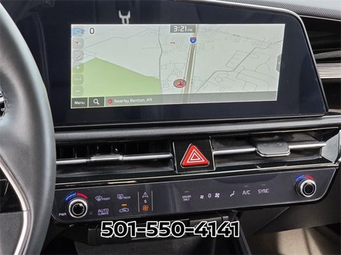 Used 2023 Kia Niro EX image 21