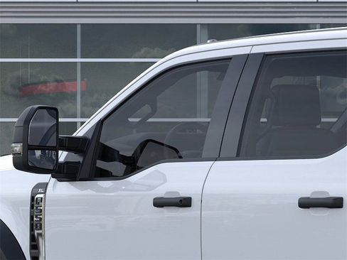 New 2025 Ford F550 4x4 Crew Cab image 20