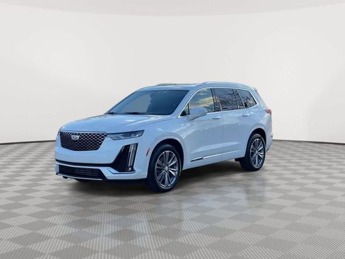 Certified 2024 Cadillac XT6 Premium Luxury w/ LPO, Floor Liner Package image 4