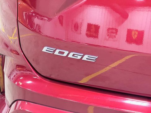 Used 2019 Ford Edge ST w/ Equipment Group 401A AWD/4WD image 25