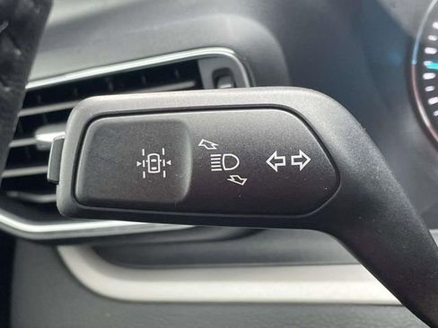 Certified 2024 Ford Explorer XLT w/ Equipment Group 202A image 23