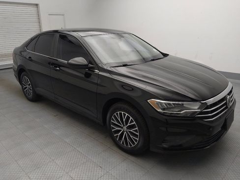 Used 2020 Volkswagen Jetta SE FWD image 13