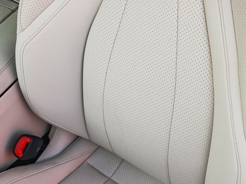 Used 2024 Mercedes-Benz CLE 300 4MATIC Coupe image 21