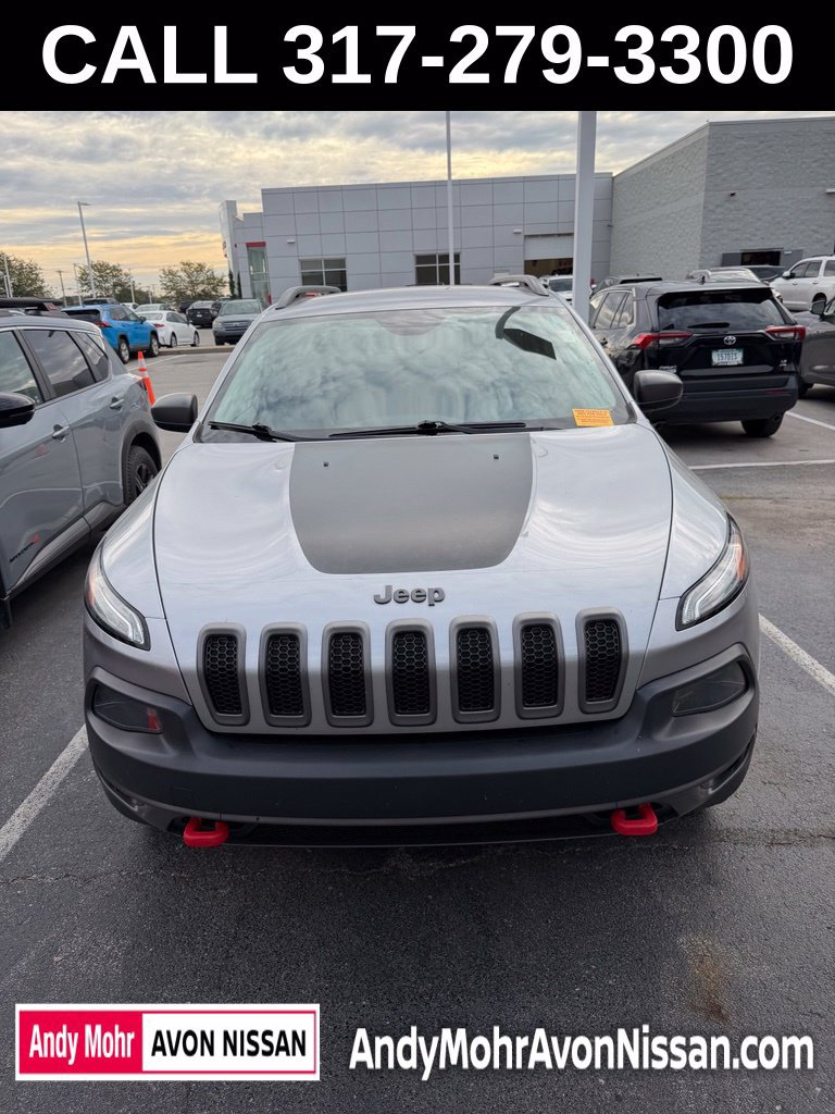 Used 2014 Jeep Cherokee Trailhawk w/ Comfort/Convenience Group AWD/4WD image 2