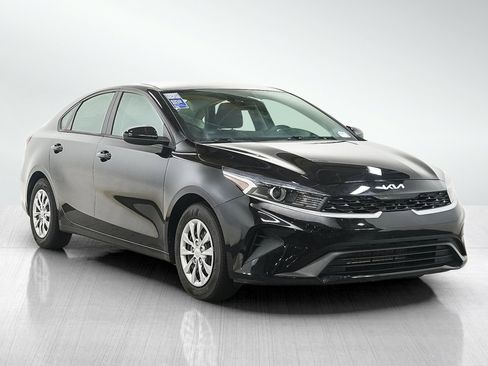 Used 2023 Kia Forte LX FWD image 7