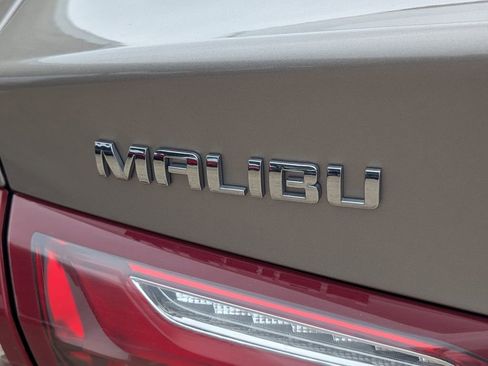 Certified 2022 Chevrolet Malibu LT FWD image 29