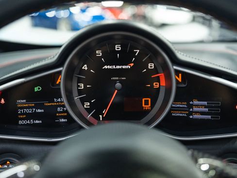 Used 2016 McLaren 650S Spider image 23