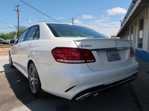 Used 2014 Mercedes-Benz E 550 4MATIC Sedan image 7
