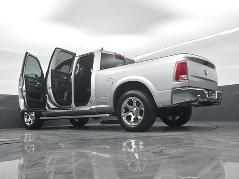 Used 2018 RAM 1500 Laramie RWD image 72