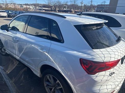 Certified 2025 Audi Q3 2.0T Premium w/ Convenience Package image 10