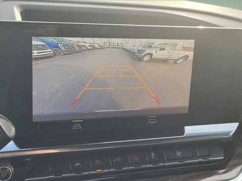 Used 2024 Chevrolet Silverado 1500 LT image 21