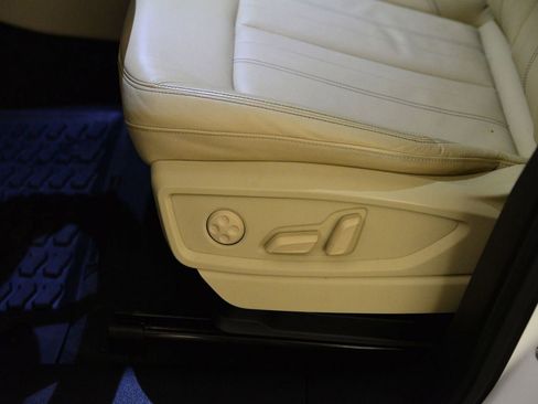 Certified 2023 Audi Q5 2.0T Premium Plus w/ Premium Plus Package image 27