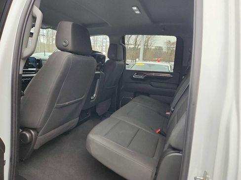 Used 2024 Chevrolet Silverado 2500 LT image 10