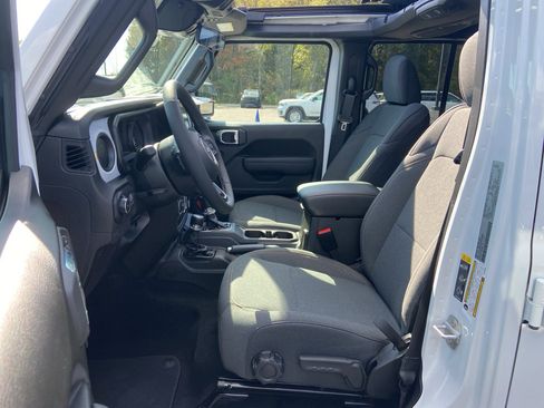 New 2025 Jeep Wrangler Sport S image 13