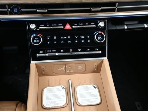 New 2026 Hyundai Santa Fe Calligraphy image 28