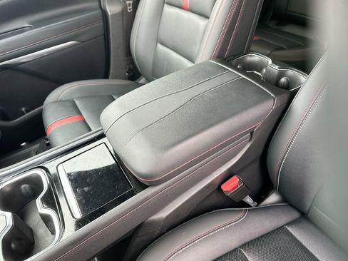 Used 2024 Chevrolet Traverse RS w/ LPO, Floor Liner Package image 19