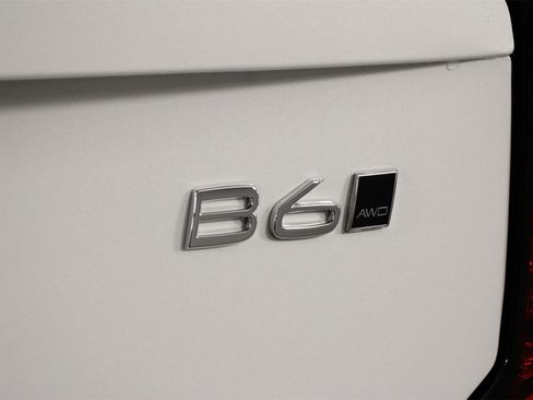 Certified 2025 Volvo XC90 B6 Plus w/ Protection Package Premier image 20