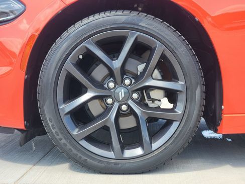 Used 2022 Dodge Charger SXT w/ Blacktop Package RWD image 9