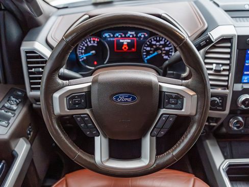 Certified 2020 Ford F250 King Ranch w/ Chrome Package image 31