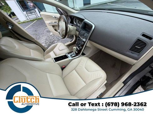 Used 2012 Volvo XC60 3.2 Premier Plus FWD image 15