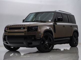 Used 2025 Land Rover Defender 110 X-Dynamic SE AWD/4WD video 1